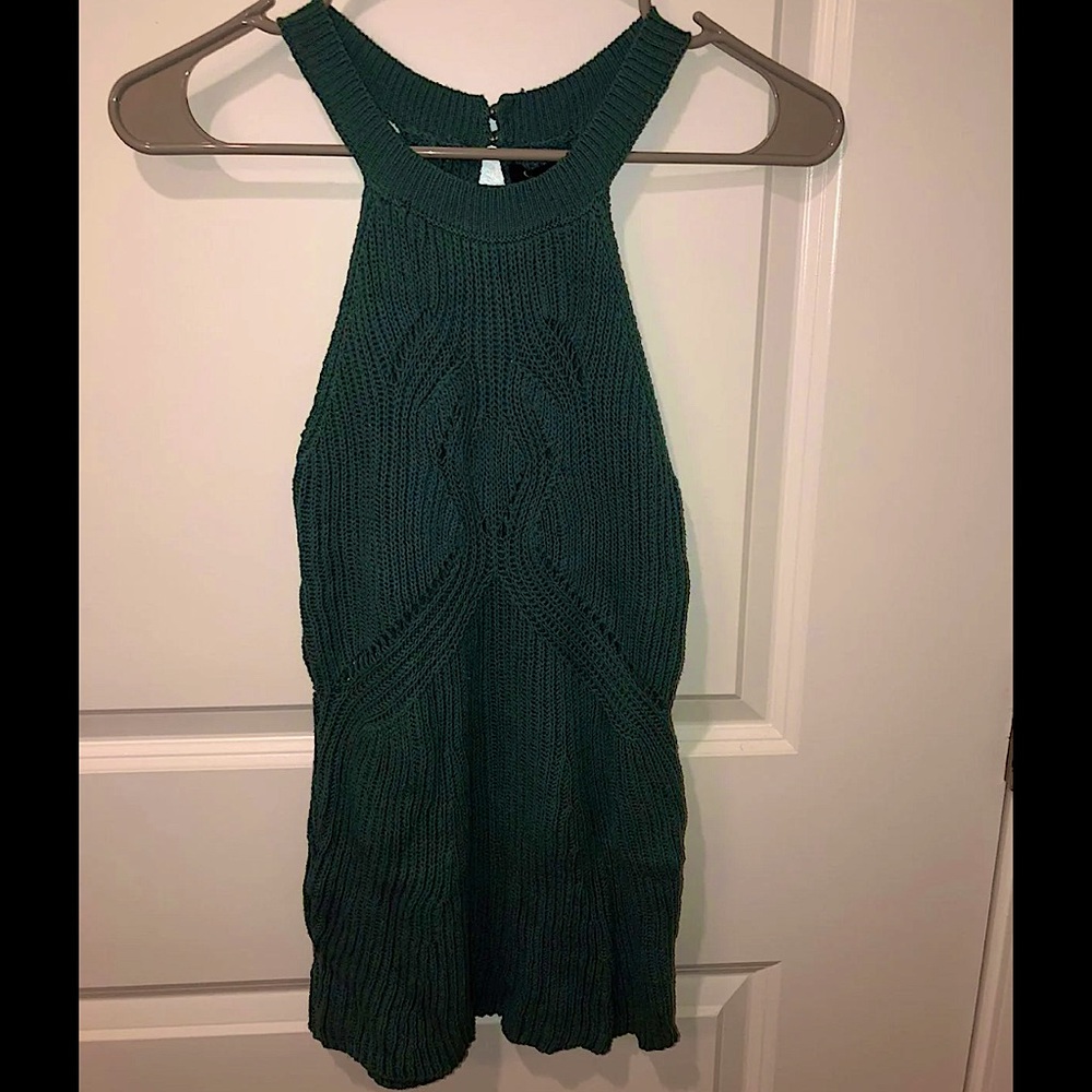 Sleeveless sweater